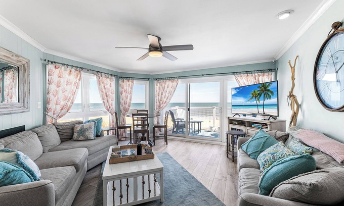 North Ocean City Condo | Direct Oceanfront 3 bedroom condo with amazing views!
