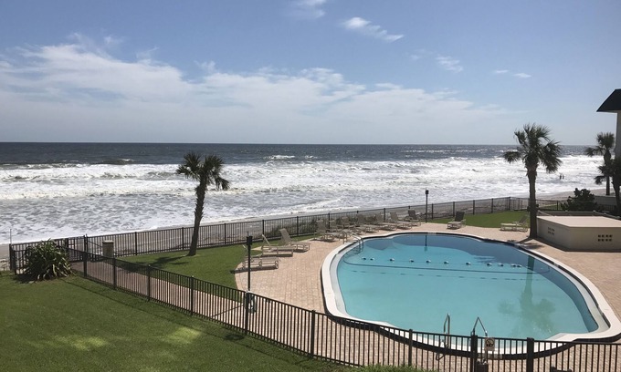 Ormond Beach Condo | Direct Oceanfront 2 Bedroom Condo, WiFi