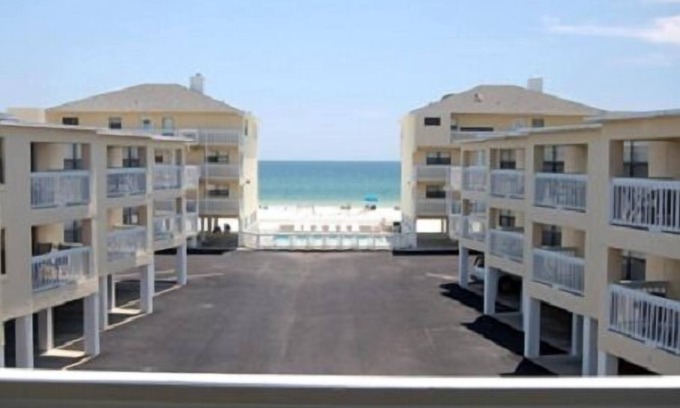 Gulf Shores Condo | DIRECT VIEW OF THE GULF, NOW BOOKING FOR SPRING - SUMMER