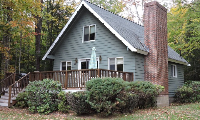 Moultonborough House | Directly Across Street From Suissevale Winnipesaukee Beach AUGUST 16 SPECIAL