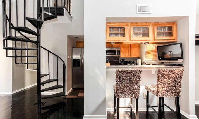 Waller Creek District Condo | Director’s Suite 4 Bedrooms