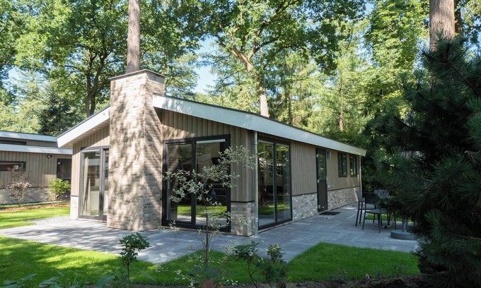 Maarn House | Disabled chalet with 3 bedrooms and a terrace