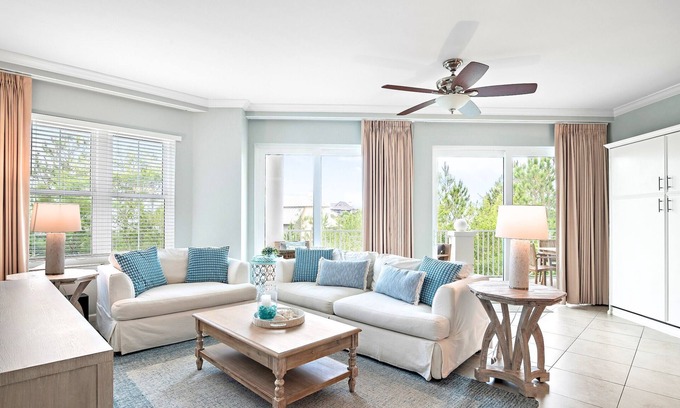 Santa Rosa Beach Condo | Discounted August & 🇺🇸Labor Day Rates! Private Beach + Free Daily Beach Setup