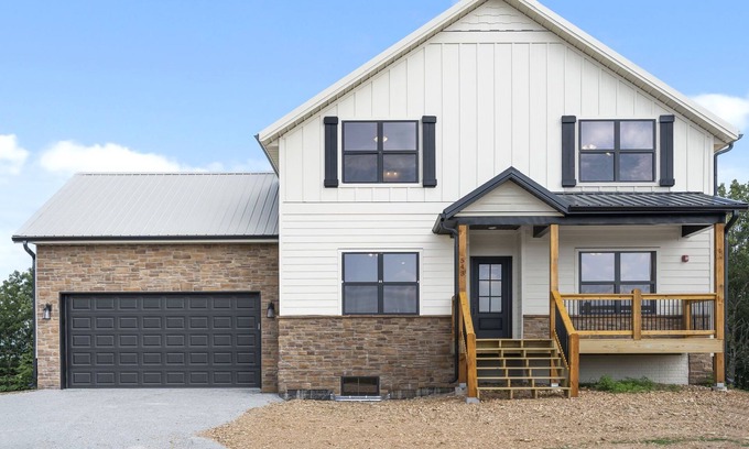 Reeds Spring House | Discounted rates for fall! Table Rock views! 6Bdm