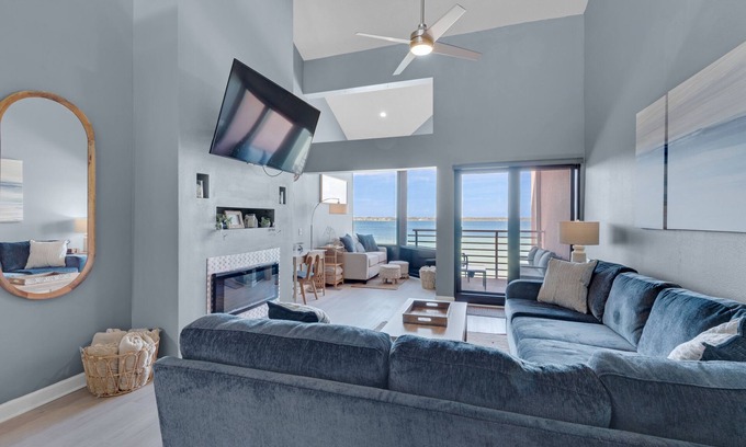 Pensacola Beach Condo | Discounted Rates ~ Palm Beach Club ~ Edge of Paradise ~ Steps to Gulf & Sound