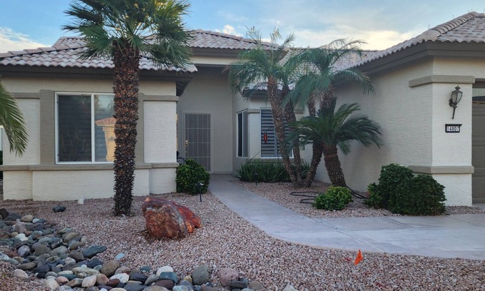 Palm Valley House | DISCOUNTED RATES SEP-OCT 2025 enjoy Resort living at gorgeous Pebble Creek home