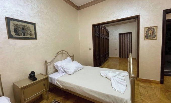Downtown Cairo Apartment | Discover Cairo: Stylish Apartment in the Heart of History