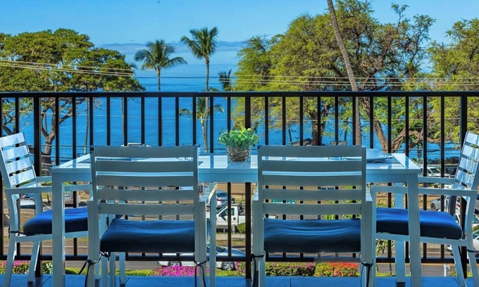 Kihei Condo | Discover Maui Parkshore 408 Beach Access, Stunning Sunsets and Cozy Comfort!