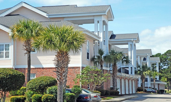 Central Myrtle Beach Condo | Discover our chic 1Br/1.5Ba Golf Villa in a prime spot!