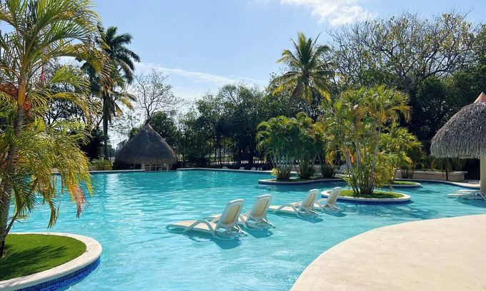 Playa Coronado Apartment | Discover Coronado's Best Area with Pool
