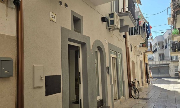 Mola di Bari House | "Discover Puglia - Your vacation home for sun & soul" 4 min. from the sea