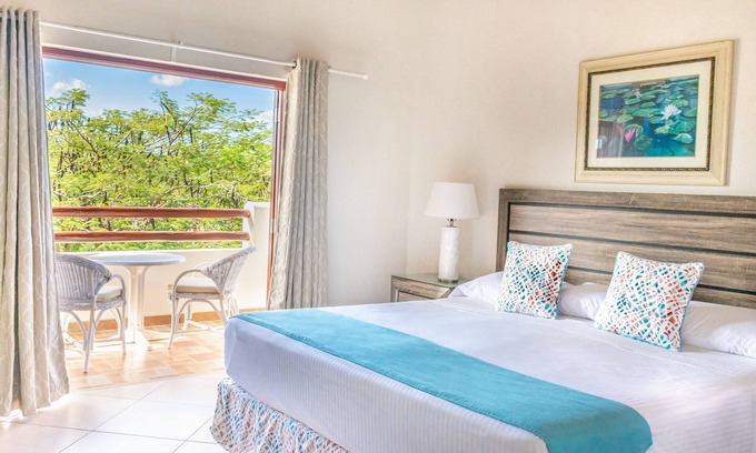 Maynards Hotel | Discover West Coast of Barbados! Relaxing Units Near Cove Bay! Parking!