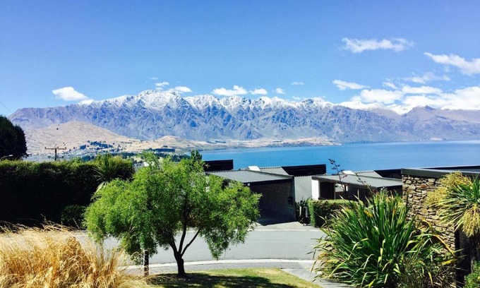 Fernhill Apartment | Distinctive Alpine Meadows