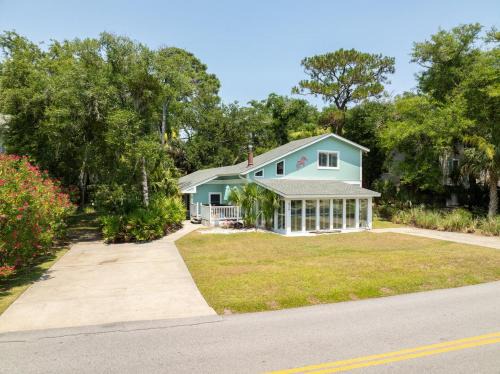 Saint Helena Island House | Distinctive Island Living - 835 Bonito Rd, Fripp Island