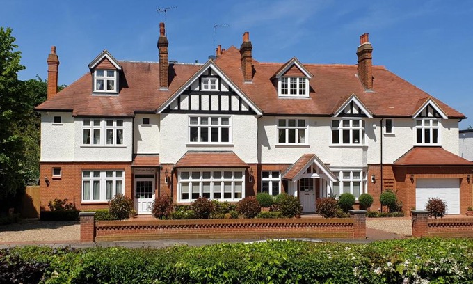 Long Ditton House | Ditton Lodge