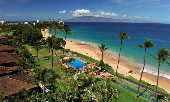 Kaanapali House | Dive Into Your Summer Vacation! 2 Units with Ocean View, Beachfront Location!