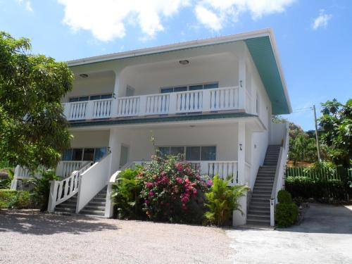 Mare Anglaise Bed & Breakfast | Divers Lodge Guest House