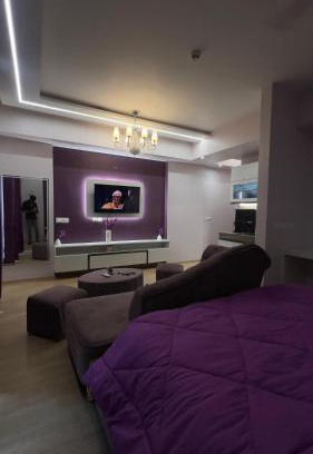 Gomti Nagar Apartment | Dlf mypad Comfort keepers