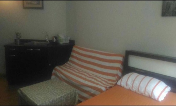 Thung Song Hong House | Dmk Don Mueang Airport Guest House Meet-greet Service