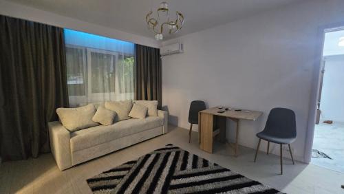 Giurgiu Apartment | DNY Home