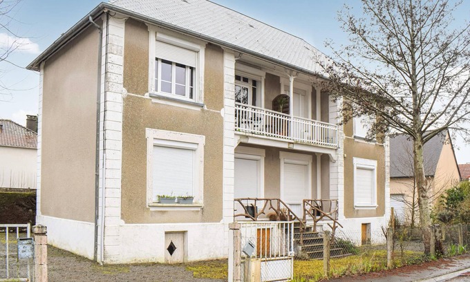 Saint-Jean-le-Thomas Apartment | Do you feel like exploring nature and also visiting desirable cities don't need any frills but simpl