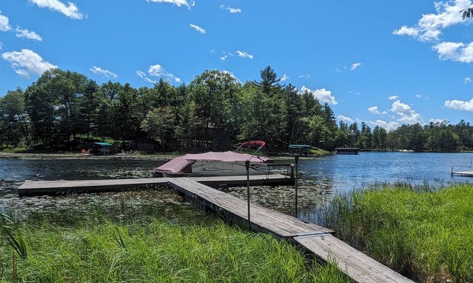 Minocqua House | Dock on the Minocqua Chain! Walk to the Bearskin Trail! Includes bikes & a kayak