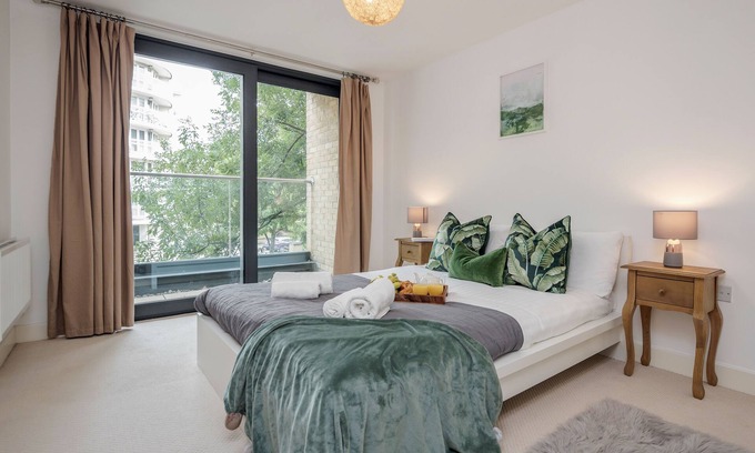 Rotherhithe Apartment | ★Docklands 1★Outstanding Apt★Station/Shop/02Arena★