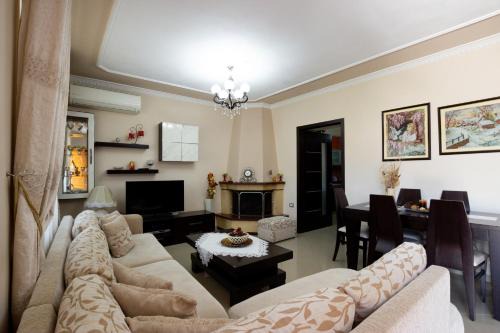 Gjirokaster Villa | Doel's Villa
