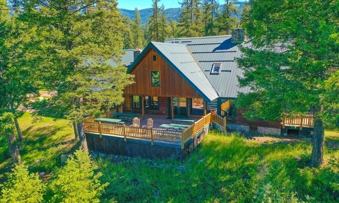 Olney Cabin | Dog Creek Lodge; Luxury Lodge Near Whitefish, MT