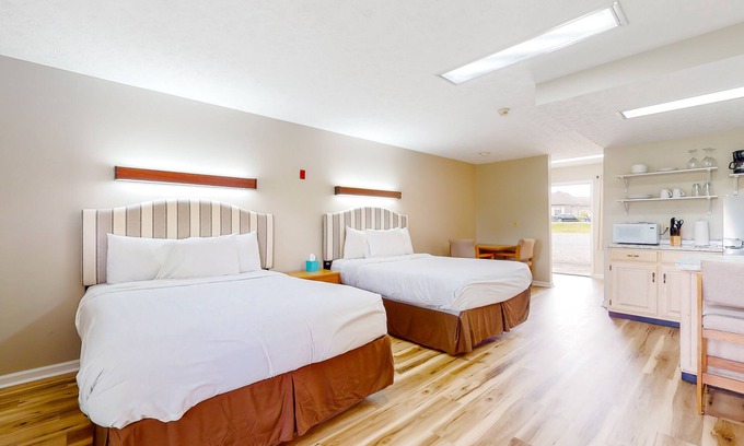 Baneberry Apartment | Dog-friendly, 1st-floor studio with picnic area, patio, fitness room & game room