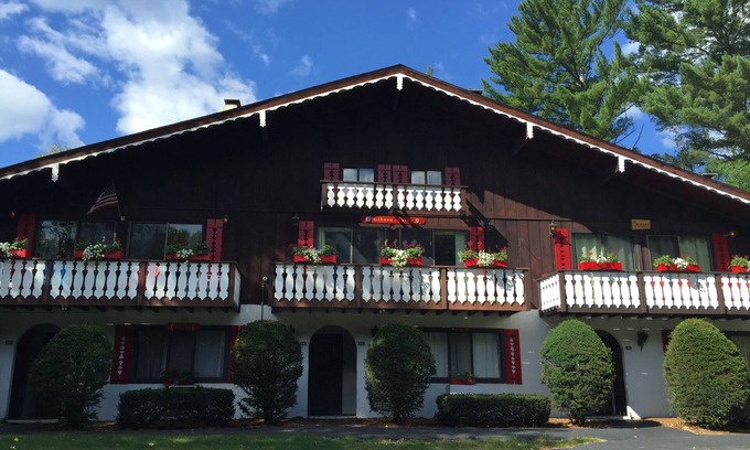 Bartlett Condo | Dog Friendly Condo in White MountainsnAcross the Street from StoryLand