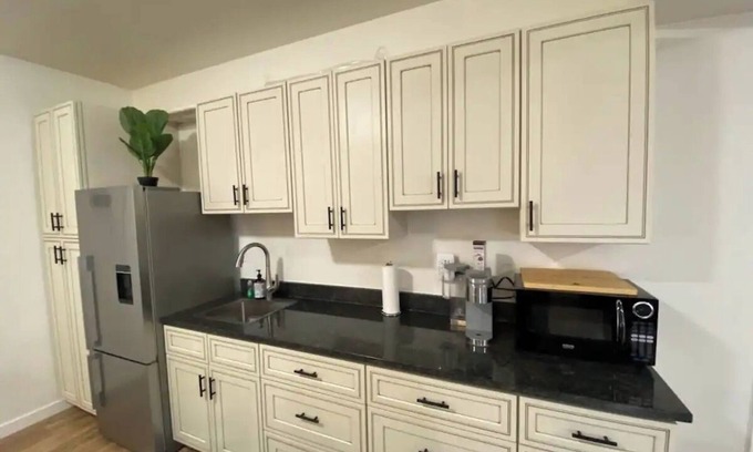 Wenatchee Apartment | Dog-friendly E Wenatchee studio