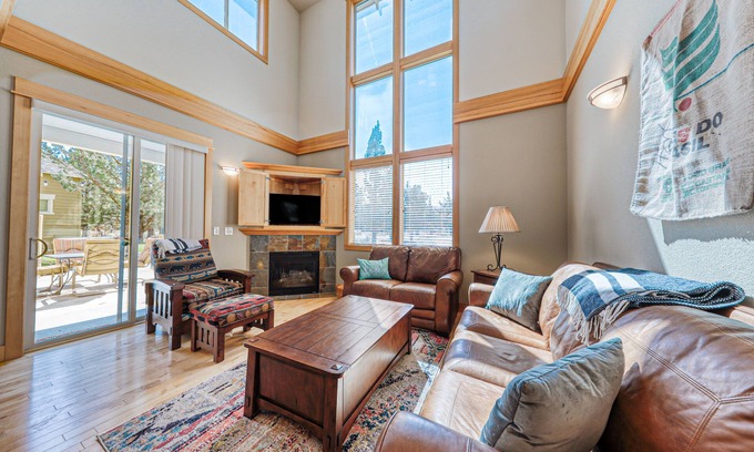 Redmond House | Dog-Friendly Family Home W/Free WiFi, Shared Pool/Hot Tub, Gas Grill