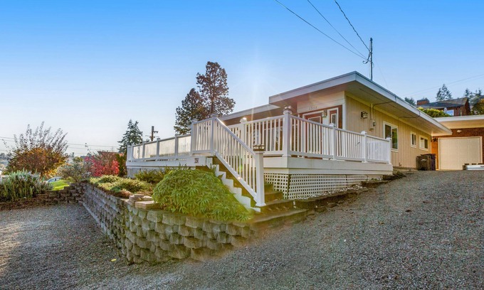 Camano Island House | Dog-friendly home with views, great outdoor space, & washer/dryer - near beach