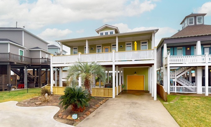 Port Bolivar House | Dog-friendly home near the beach with grill area, outdoor shower, patio, balcony