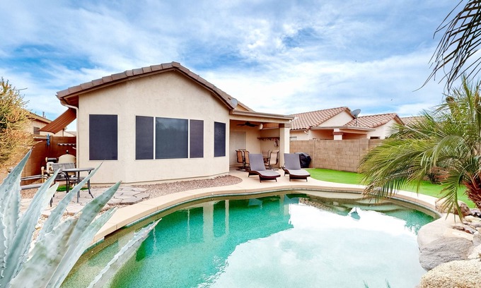 Gold Canyon House | Dog-friendly home with private heated pool, enclosed backyard, patio, grill, W/D