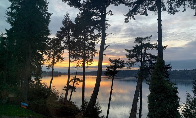 Freeland House | Dog-friendly home with stunning harbor and sunset views!