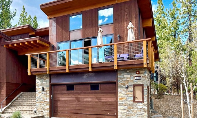 Truckee House | Dog-friendly mountain home with fireplace, and scenic views