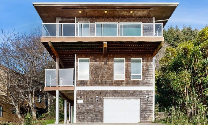 Roads End House | Dog-friendly oceanview house with private hot tub, 2 decks, & close beach access