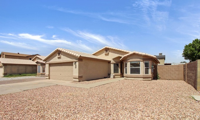 Maryvale House | Dog Friendly Phoenix Home: Near Stadium & Westgate