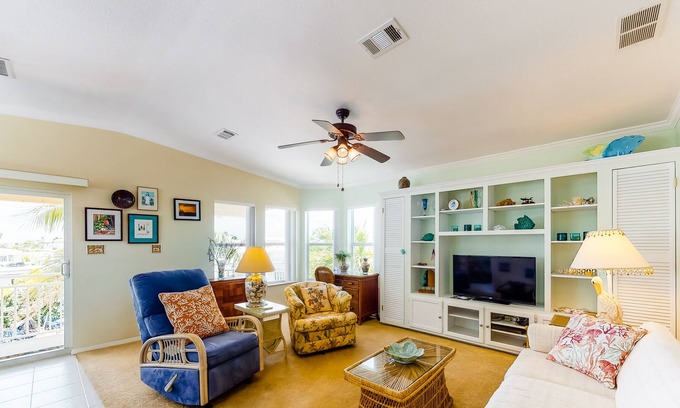 Cudjoe Key House | Dog-Friendly resort community home with pool, hot tub & tennis court access