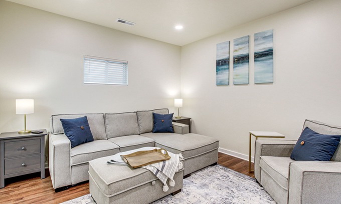 Sheboygan House | Dog-Friendly Sheboygan Home - 1 Mi to Town!