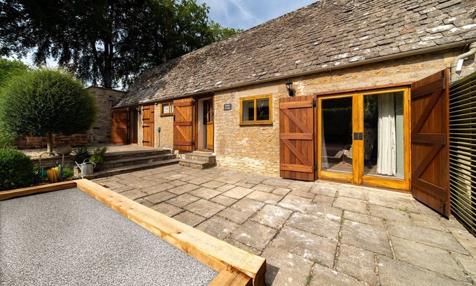 Painswick Cottage | Dog friendly, two bedroom holiday cottage in heart of Cotswolds