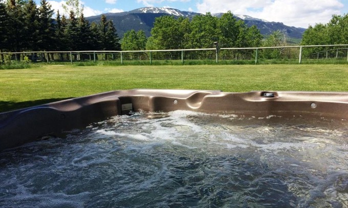 Red Lodge House | Dog Friendly Two Willow Cabin with Hot Tub by AAA Red Lodge Rentals