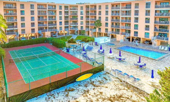 Indian Rocks Beach Condo | Dog-friendly beachfront condo with pool, tennis & AC - snowbird-friendly