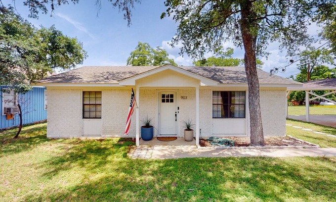 Granite Shoals House | Dog-friendly waterfront home with dock, grill, water views, patio, washer/dryer