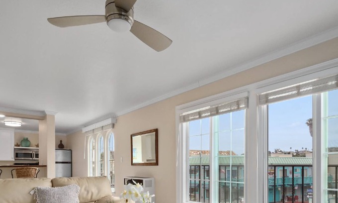 Capitola Apartment | Dog-OK at Capitola Vista #1