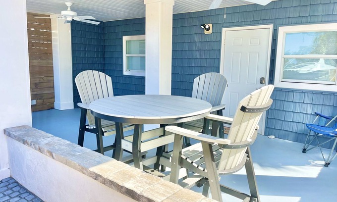 St. Augustine Apartment | Dogs Welcome! Cute space, fresh out of entire renovation! Steps to beach!