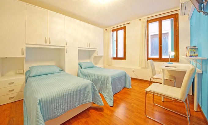 Dorsoduro Apartment | DolceVita Apartments N 382