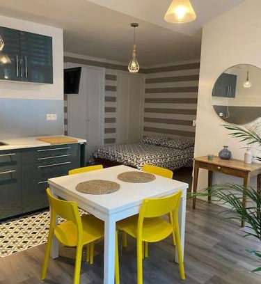 Dole Apartment | Dole : studio en plein centre, copropriété calme